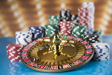 koin404 slot mobile app showing Teen Patti live table interface and account dashboard